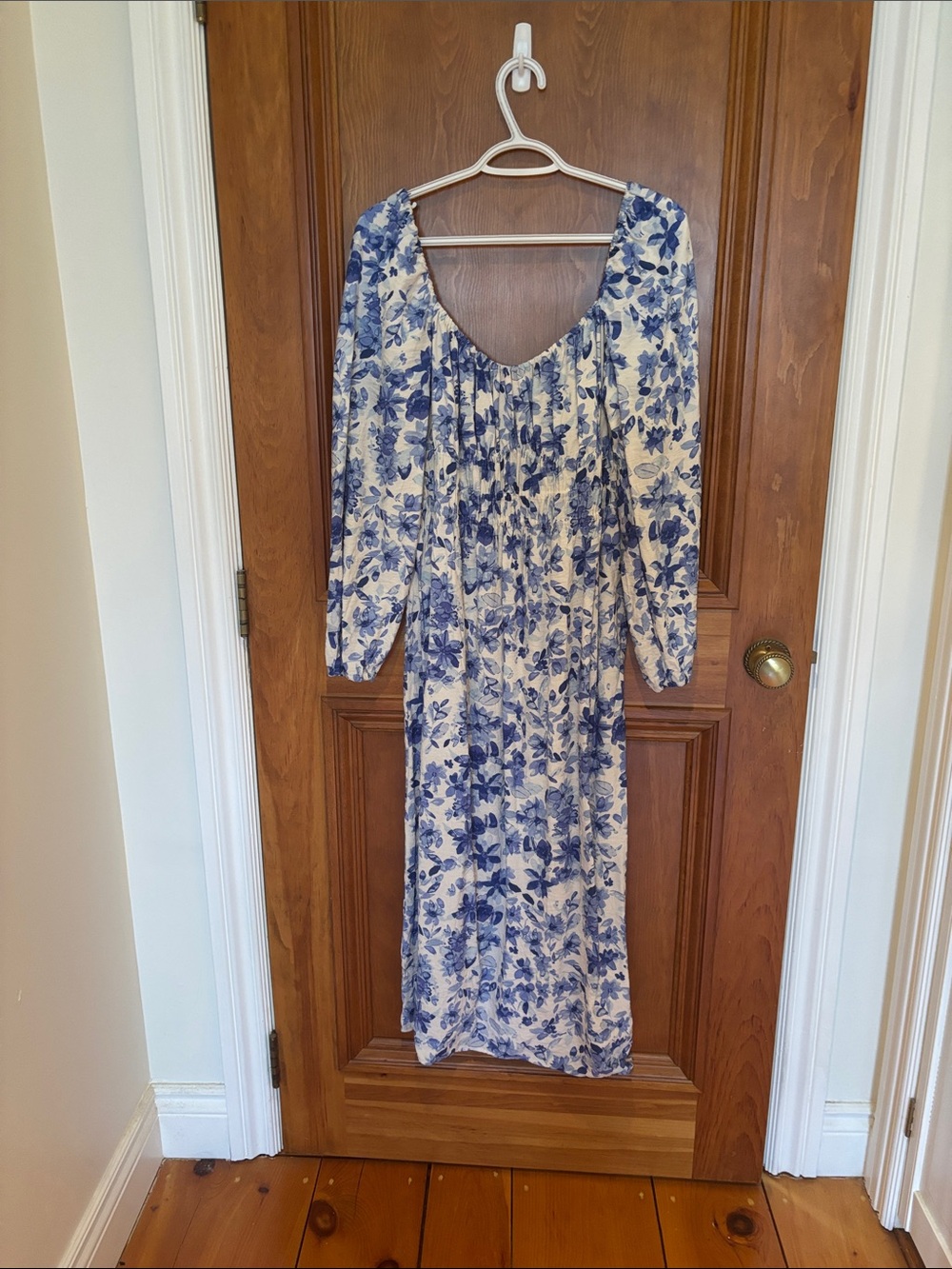 H&M White and Blue Floral Long Sleeve Midi Dress